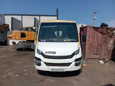 Sloopvoertuig IVECO SUNRISE  van het jaar 2017 aangedreven F1CFL411W*E