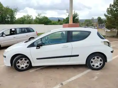 Veículo de Sucata peugeot 308 confort do ano 2008 alimentado 9hx