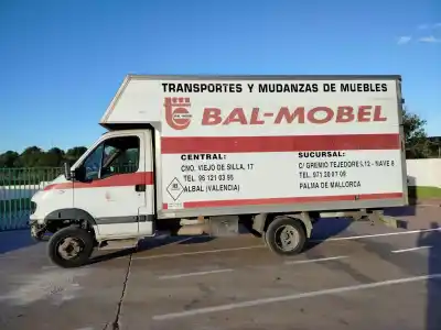 Sloopvoertuig renault mascott pr 110.35/50/55/60 corto van het jaar 2000 aangedreven 8140.43