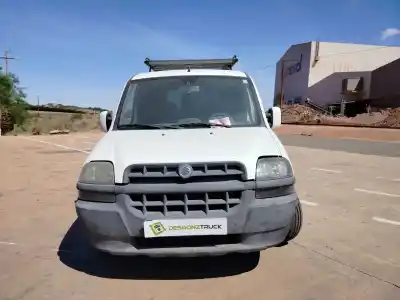 Veicolo di demolizione FIAT DOBLO CARGO (223) 1.9 JTD CAT dell'anno 2004 alimentato 182B9000