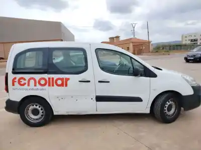 Veículo de Sucata peugeot partner tepee 1.6 bluehdi 100 do ano 2017 alimentado bh02