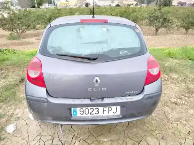 Sloopvoertuig RENAULT CLIO III (BR0/1, CR0/1)  van het jaar 2005 aangedreven K9K 766