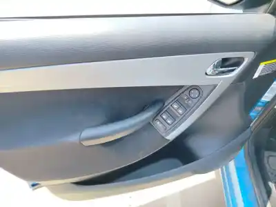 Veículo de Sucata citroen c4 picasso i monospace (ud_) 1.6 vti 120 do ano 2012 alimentado 5f01