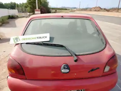 Veículo de Sucata ford fiesta berlina básico do ano 1999 alimentado rtj
