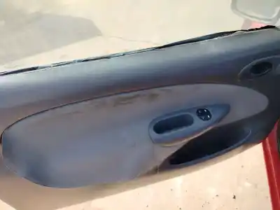 Veículo de Sucata ford fiesta berlina básico do ano 1999 alimentado rtj