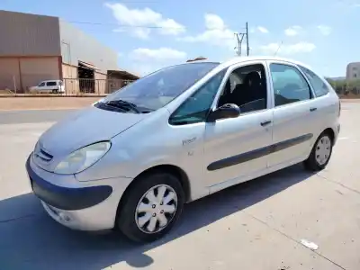 Veículo de Sucata CITROEN XSARA PICASSO (N68)  do ano 2003 alimentado RHY