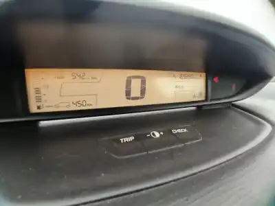 Veículo de Sucata citroen c4 berlina lx do ano 2007 alimentado 9hx