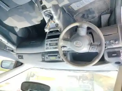 Veículo de Sucata toyota corolla (_e12_) 2.0 d-4d (cde120r_, cde120l_) do ano 2005 alimentado 1cd-ftv