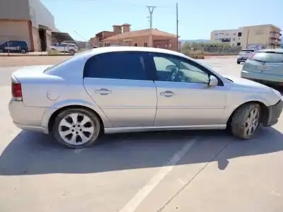 Scrapping Vehicle opel vectra c (z02) 1.9 cdti (f69) of the year 2004 powered z 19 dt
