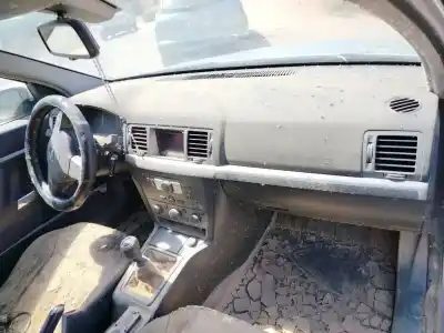 Scrapping Vehicle opel vectra c (z02) 1.9 cdti (f69) of the year 2004 powered z 19 dt