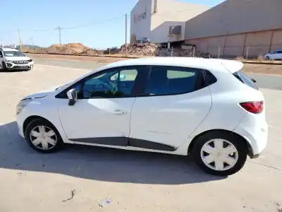 Veículo de Sucata renault clio iv (bh_) 0.9 tce 90 do ano 2013 alimentado h4b a4