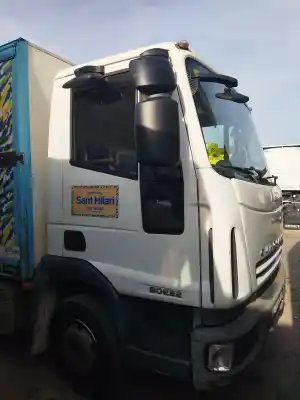 Veículo de Sucata iveco eurocargo 3.9 diesel do ano 2008 alimentado 