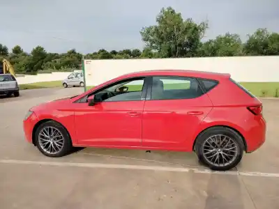Здавання транспортного засобу seat leon (5f1) 1.6 tdi року 2015 потужний clh