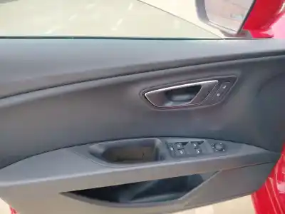 Здавання транспортного засобу seat leon (5f1) 1.6 tdi року 2015 потужний clh