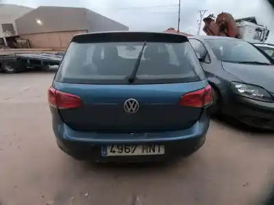 Veículo de Sucata volkswagen golf vii (5g1, bq1, be1, be2) 1.6 tdi do ano 2013 alimentado 