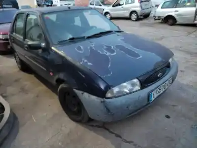 Verschrottungsfahrzeug ford fiesta berlina básico des jahres 1997 angetrieben rtj