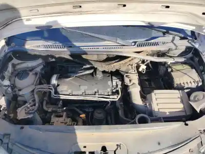 Verschrottungsfahrzeug volkswagen caddy (2k) (02.2004->) 2.0 furg. [2.0 ltr. - 51 kw sdi] des jahres 2005 angetrieben bst