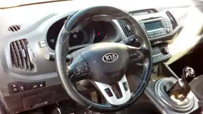 Veicolo di demolizione kia sportage iii (sl) 1.7 crdi dell'anno 2013 alimentato d4fd
