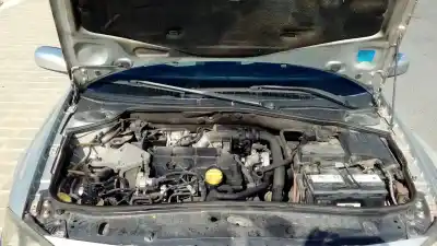 Sloopvoertuig renault laguna ii (bg0) f9q van het jaar 2006 aangedreven f9q