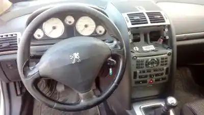 Здавання транспортного засобу peugeot 407 sw (6e_) 2.0 hdi 135 року 2005 потужний rhr