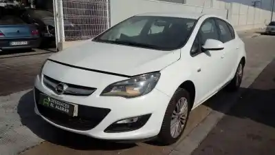 Здавання транспортного засобу OPEL ASTRA J BERLINA 5P B16DTL року 2015 потужний B16DTL