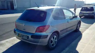 Veículo de Sucata peugeot 307 (s1) rhydw10td do ano 2004 alimentado rhy(dw10td)