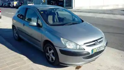 Veículo de Sucata PEUGEOT 307 (S1) RHYDW10TD do ano 2004 alimentado RHY(DW10TD)
