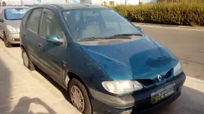 Здавання транспортного засобу RENAULT MEGANE I SCENIC (JA0) F9Q K7 року 1998 потужний F9Q