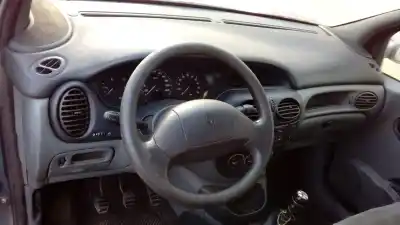 Здавання транспортного засобу renault megane i scenic (ja0) f9q k7 року 1998 потужний f9q