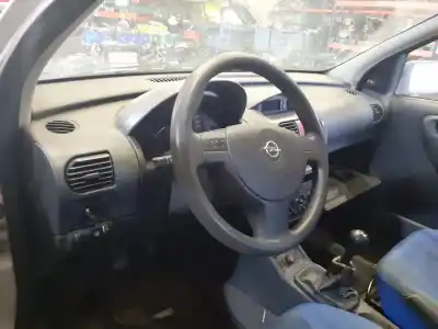 Здавання транспортного засобу opel corsa c g-z12xe року 2002 потужний z12xe