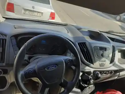 Здавання транспортного засобу ford transit combi (tt9) cyr5 року 2014 потужний cyr5