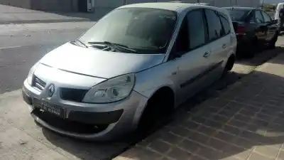 Sloopvoertuig RENAULT SCENIC II (JM) K9K P7 van het jaar 2007 aangedreven K9K