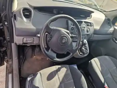 Sloopvoertuig renault scenic ii (jm) d/f9q d8 van het jaar 2005 aangedreven f9q
