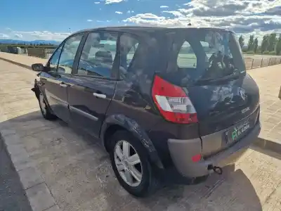 Sloopvoertuig renault scenic ii (jm) d/f9q d8 van het jaar 2005 aangedreven f9q