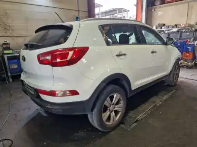 Veicolo di demolizione kia sportage iii (sl) 1.7 crdi dell'anno 2013 alimentato d4fd