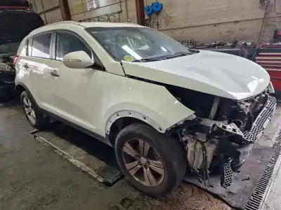 Veicolo di demolizione kia sportage iii (sl) 1.7 crdi dell'anno 2013 alimentato d4fd