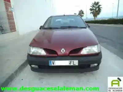 Veículo de Sucata RENAULT MEGANE I BERL./ BERL. CON PORTÓN (BA0) D-F8Q do ano 1996 alimentado F8Q