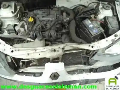 Здавання транспортного засобу renault clio ii fase i (b/cb0) d7f року 2004 потужний d7f