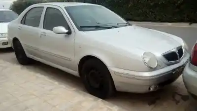 Veicolo di demolizione LANCIA LYBRA (839_) 1.9 JTD (839AXD1A) dell'anno 2000 alimentato AR32302