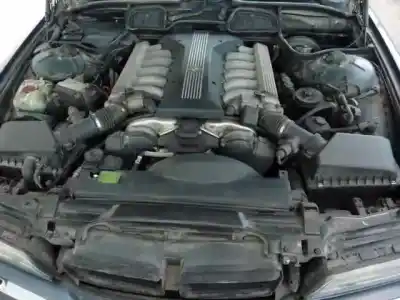 Здавання транспортного засобу bmw 7 (e38) 750 i, il року 1995 потужний m73b54