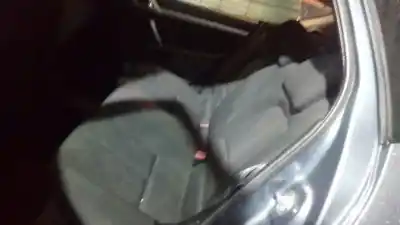 Здавання транспортного засобу peugeot 407 sw (6e_) 1.6 hdi 110 року 2007 потужний 9hz