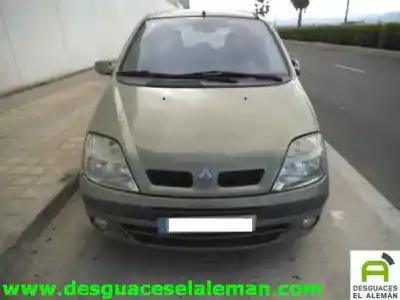 Scrapping Vehicle renault scenic (ja..) f9q744 of the year 2001 powered f9q744