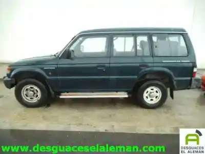 Здавання транспортного засобу mitsubishi montero (v20/v40) d/4d56 року 1996 потужний 4d56