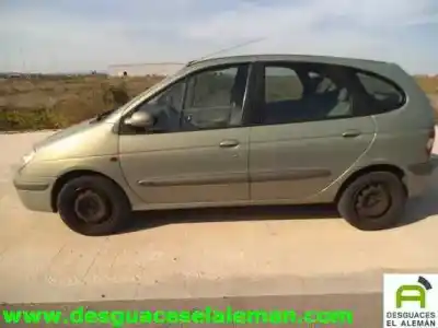 Scrapping Vehicle renault scenic (ja..) f9q of the year 2002 powered f9q
