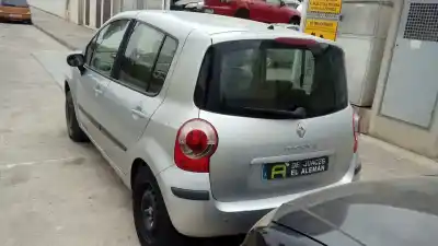Scrapping Vehicle renault modus i k4j770 of the year 2006 powered k4j770