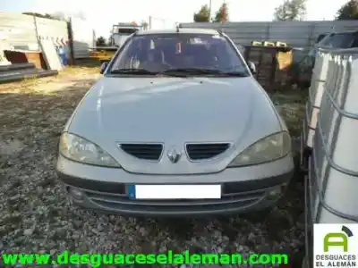 Здавання транспортного засобу renault megane i fase 2 classic (la..) k4j року 2000 потужний k4j