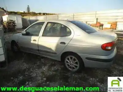 Здавання транспортного засобу renault megane i fase 2 classic (la..) k4j року 2000 потужний k4j