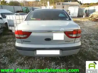 Здавання транспортного засобу RENAULT MEGANE I FASE 2 CLASSIC (LA..) K4J року 2000 потужний K4J