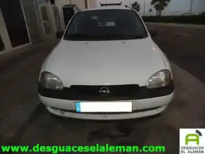 Veicolo di demolizione opel corsa c corsa c dell'anno 1999 alimentato  Veicolo di demolizione opel corsa c corsa c dell'anno 1999 alimentato