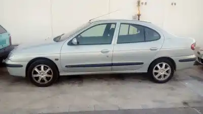 Здавання транспортного засобу renault megane i fase 2 classic (la..) k4m року 2001 потужний k4m